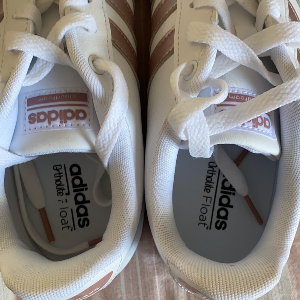 Women’s Adidas CF Advantage size 9.5 - Picture 5 of 7
